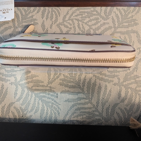 Coach wallet - Picture 4 of 10